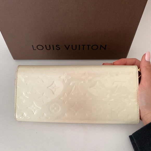 Louis Vuitton Perle Monogram Vernis Sunset Blvd - Picture 4 of 10